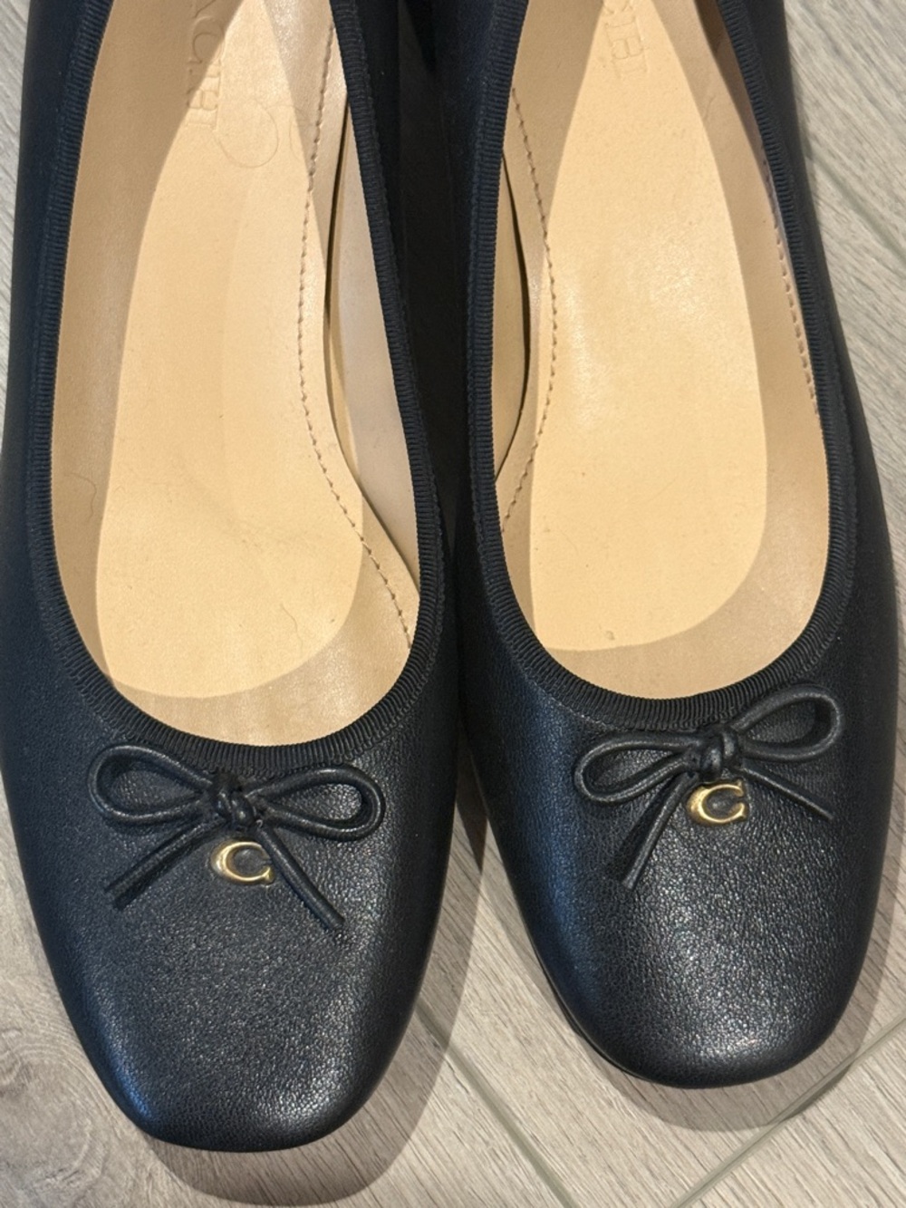 Coach Black Leather Block Heel Ballet Pump with Bow and Charm 10 - Picture 4 of 8